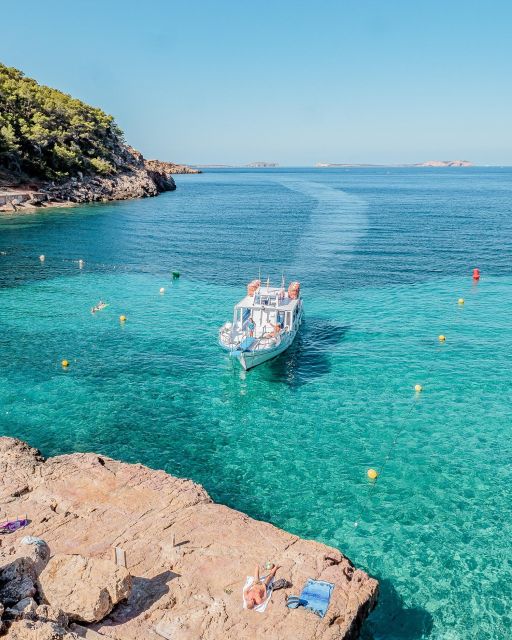 Sant Antoni: Round-Trip Ferry Transfer to Cala Salada Beach - Destination Highlights