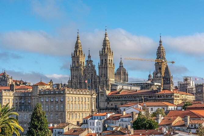 Santiago De Compostela Private Walking Tour With Cathedral Ticket - Plaza Del Obradoiro