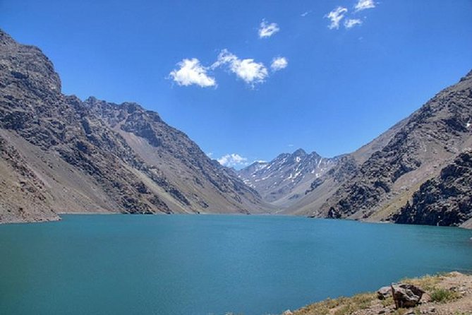 Santiago: Full Day Portillo and Inca Lagoon Panoramic Tour - Chacabuco Monument