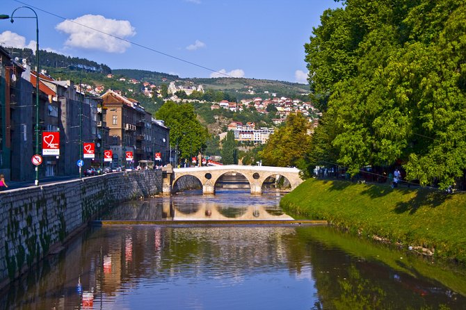 Sarajevo Talkie-Walkie Tour - Discovering Baščaršija Marketplace