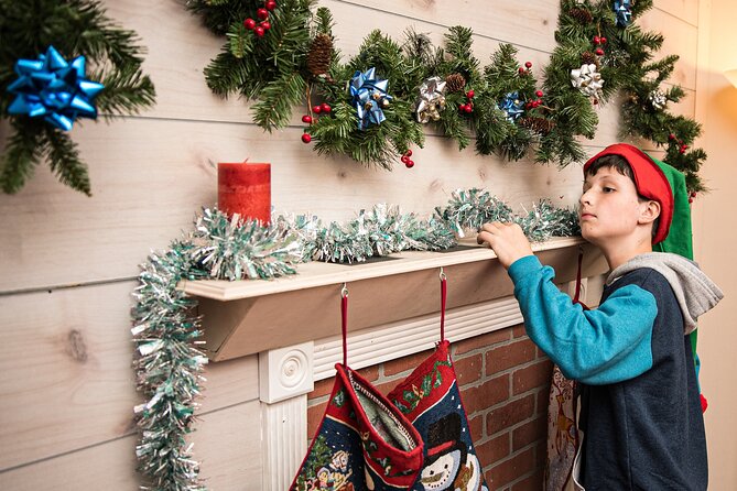 Saving Christmas Escape Room in Atlanta - Booking and Group Details