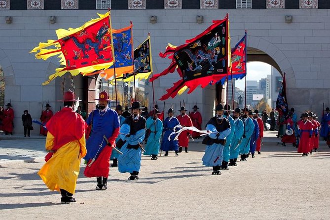 Seoul Full Day Private Walking Tour - Itinerary Highlights