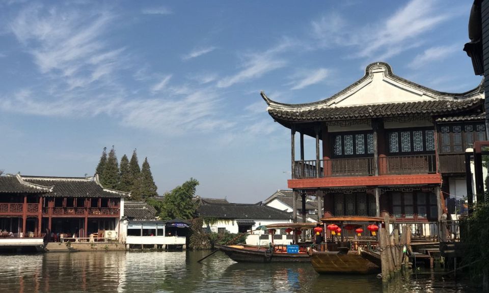 Shanghai Highlights and Zhujiajiao Water Town Private Tour - Itinerary Highlights