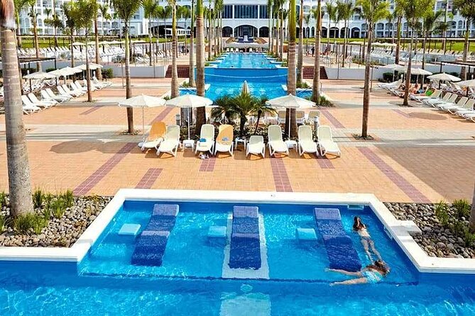 Shuttle Service From Liberia Airport To Hotel Riu Guanacaste & Riu Palace - Transportation Details