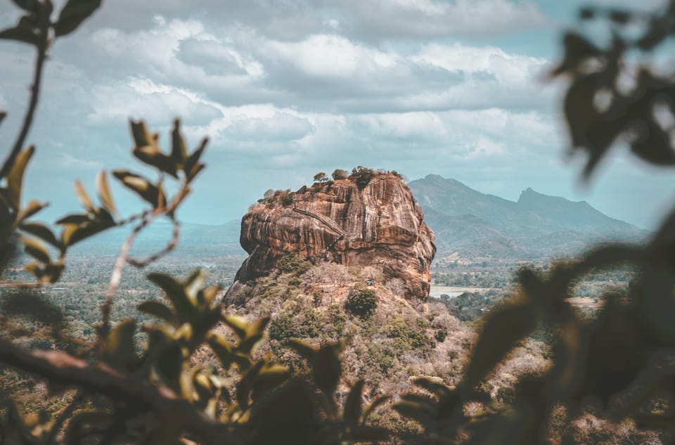 Sigiriya Rock Fortress Day Tour - Location and Historical Significance