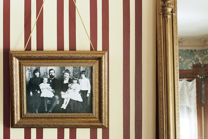 Skip the Line: Public Tour-Adult Admission Ticket (50 Mins) - Practical Information