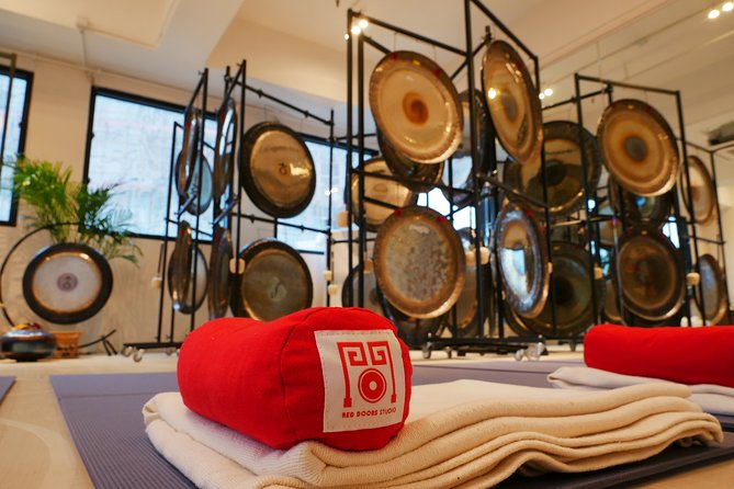 Small-Group Gong Relaxation Experience in Hong Kong - Amenities Provided