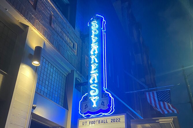 Small Group Pub Walk Tour in Austin With Professional Guide - Itinerary and Experience