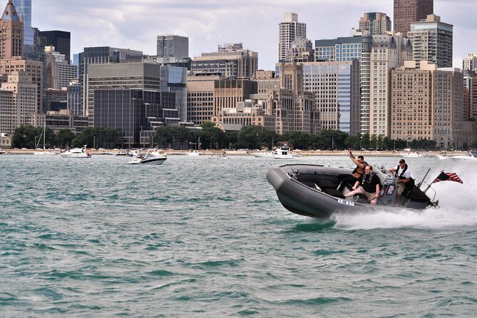 Small-Group Sightseeing Boat Tour in Chicago - Inclusions and Additional Info