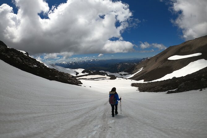 Sollipulli Volcano Guided Ascent in Cunco, Chile - Meeting and Pickup