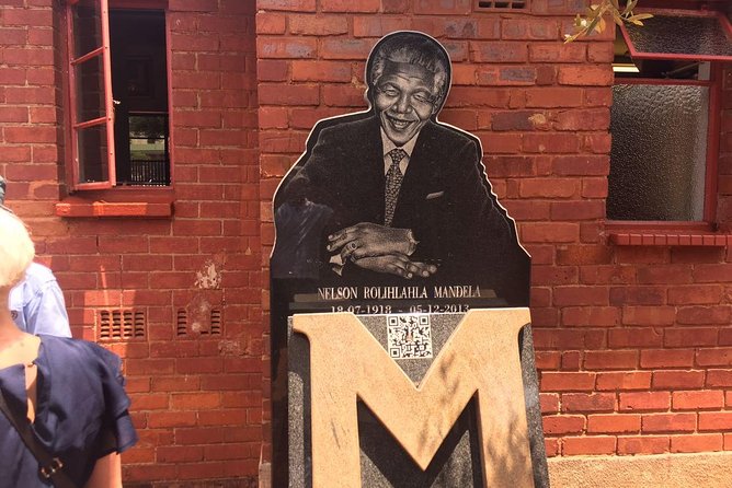 Soweto and Apartheid Museum Day Tour - Inclusions and Amenities