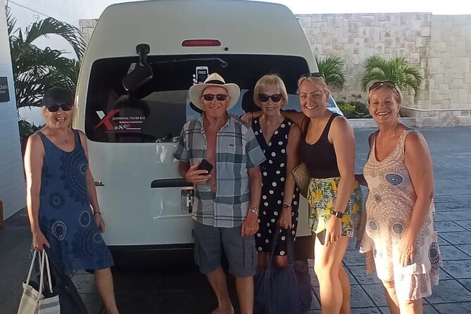 St. Lucia Private Airport Transfers From UVF (Groups of 4) - Meeting and Pickup Details