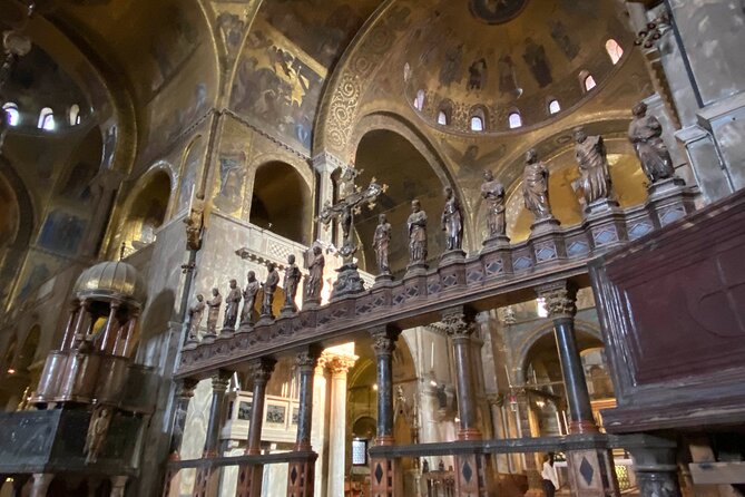 St. Marks Cathedral Priority Ticket, AudioGuide History Gallery - VR Experience and Historical Context