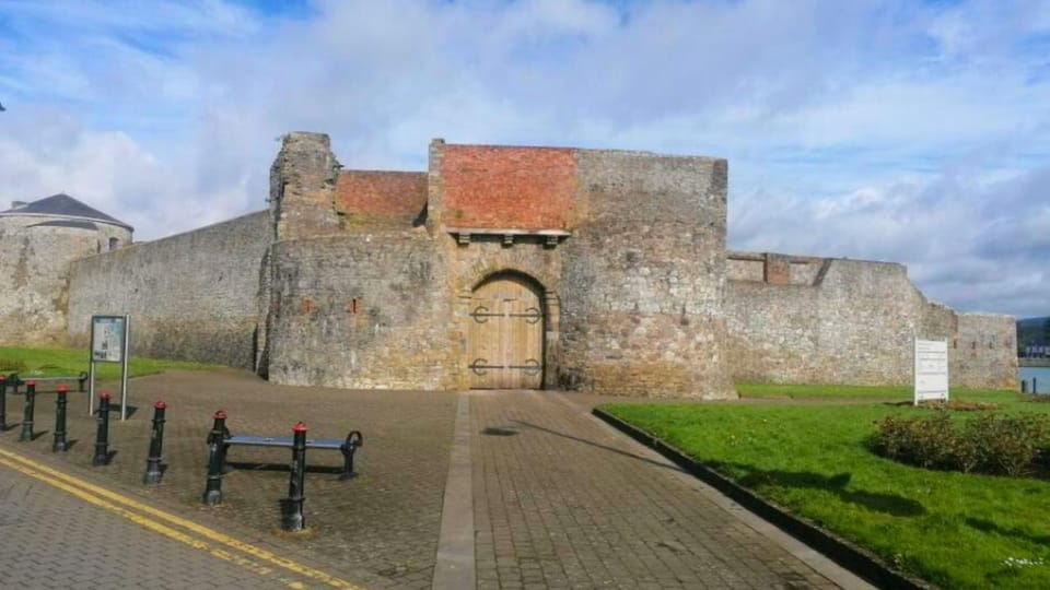 StepsBackThruTime DUNGARVAN Guided Walking Experience - Tour Highlights and Features