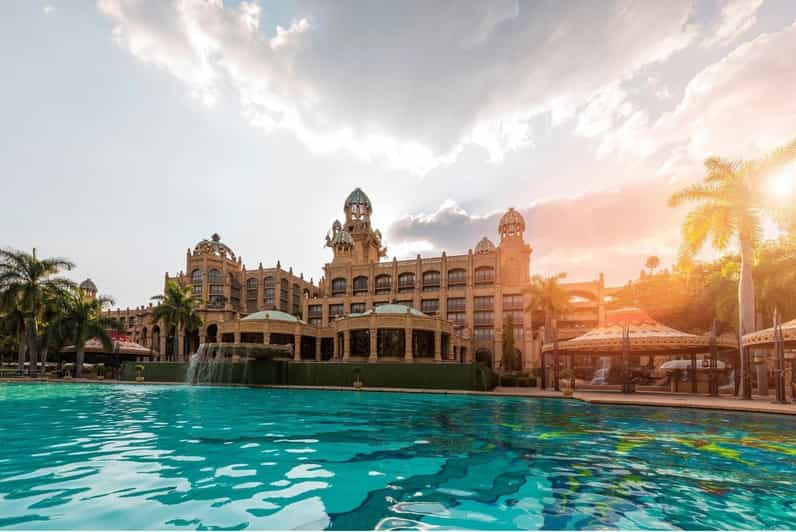 Sun City Resort Day Tour - Location and Features