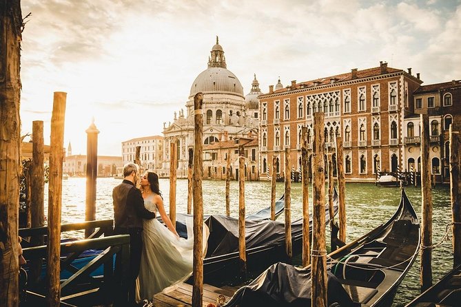 Sunrise Couple Photoshoot Tour - What to Expect