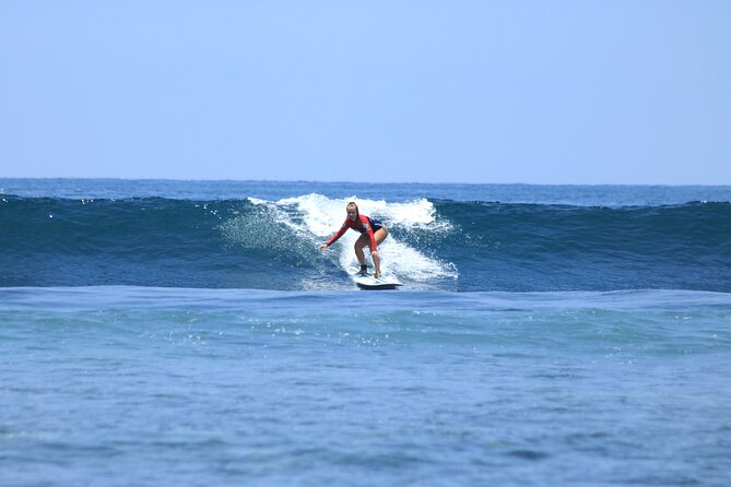 Surfing Group Lesson Level 2 Reef Surfer - Safety on Reef Waves