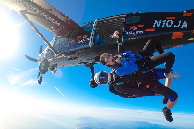 Tandem Skydiving With Gojump in Hawaii - Accessibility and Participation
