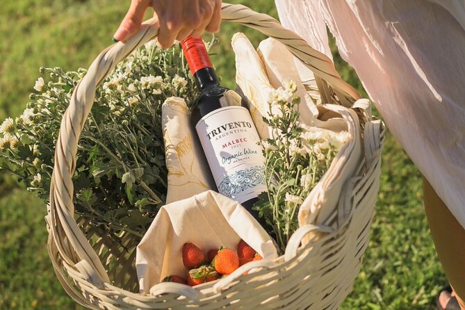 Tasting in Two Wineries + Full Lunch. Transfer Included - Winery Visit Details