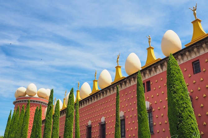 The Dalí Triangle & Cadaqués Day Trip From Girona - Girona Train Station Accessibility