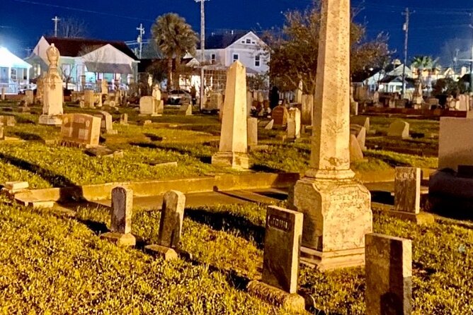 The Haunted Graveyard Tour - Meeting and Pickup