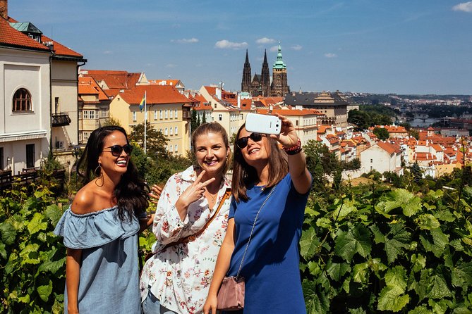 The History of Prague: Prague Castle & Castle District Private Tour - Meeting and Ending Points