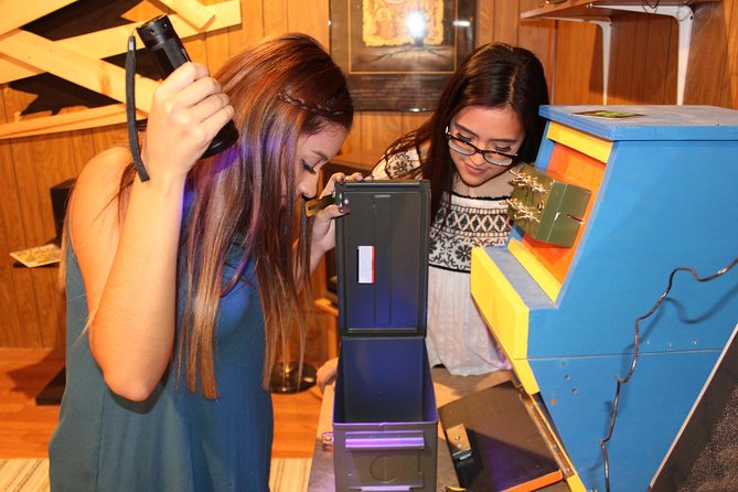 The Other Side: Paranormal Theme Escape Room by Extreme Escape San Antonio - Thematic Elements and Design