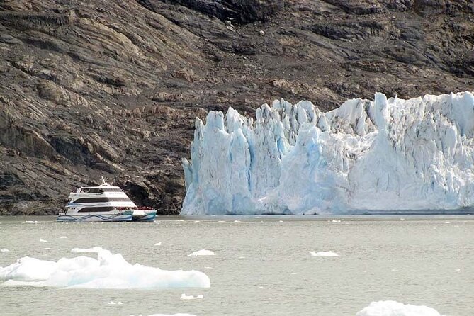 Todo Glaciares Boat Tour From El Calafate. - Meeting and Pickup