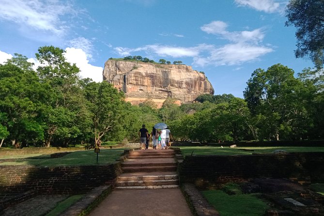 Tour Packages in Sri Lanka - Most Popular Round Tour - All in One Tour - Cultural Experiences