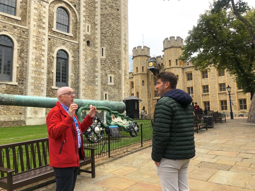 Tower of London: Opening Ceremony, Crown Jewels & Beefeaters - The Opening Ceremony Experience