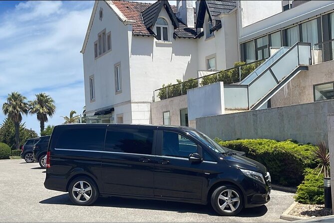 Transfer From Lisbon Airport to Lisbon City - Service Overview