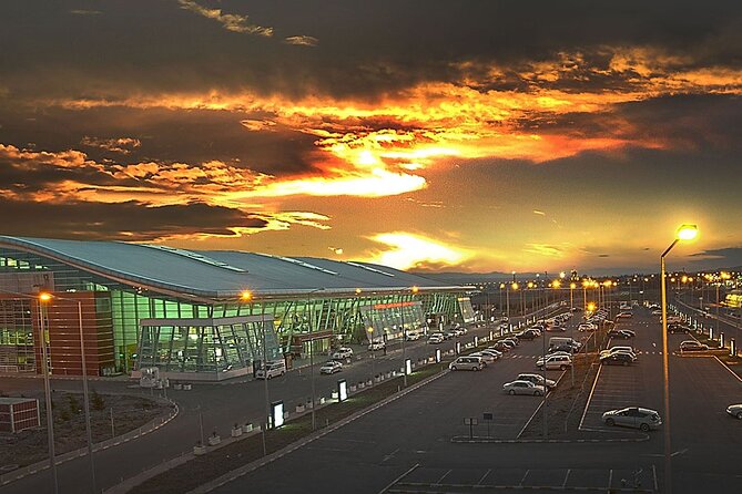Transfer From Tbilisi Airport to Tbilisi - Inclusions and Accessibility