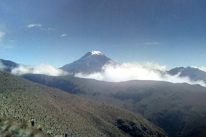 Trekking at Los Nevados National Natural Park - Day 1: Ascending the Mountain