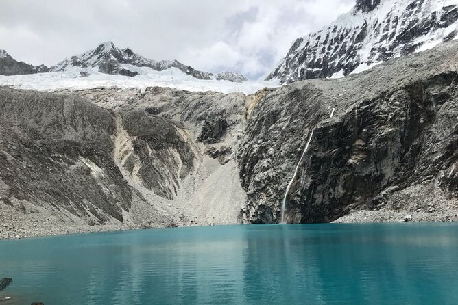 Trekking to Laguna 69 - Park Information