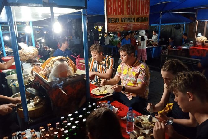 Ubud Night Traditional Market Food Tour - Food and Drink Offerings