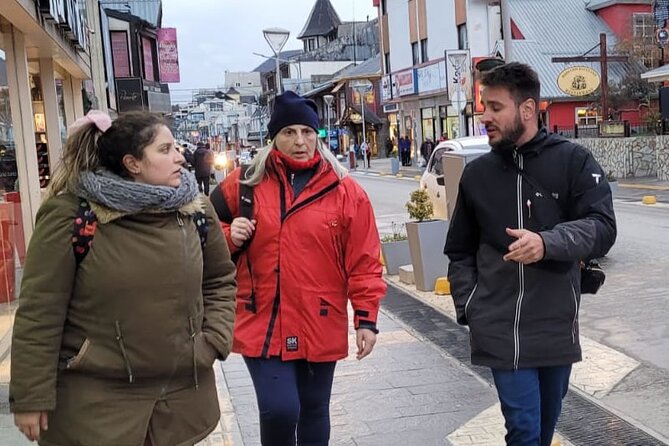 Ushuaia Walking Tour With Tastings of Tierra Del Fuego - Meeting and End Points