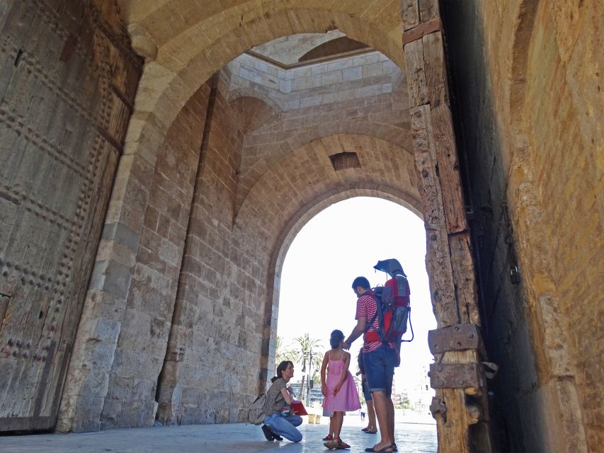 Valencia: Guided Family Walking Tour (Italian Tour) - Experience Highlights