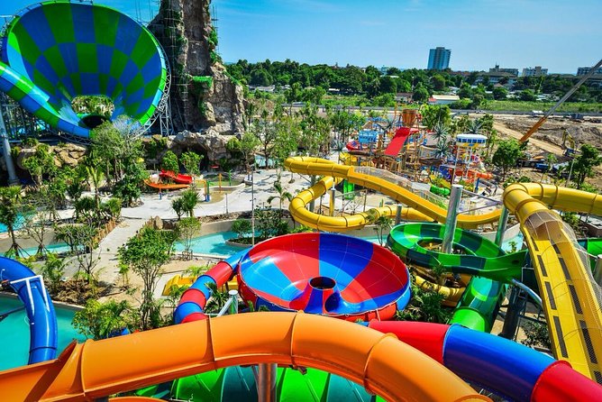 Vana Nava Waterpark Hua Hin Day Ticket Include Towel and Locker - Included Amenities