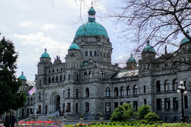 Victoria City and Butchart Gardens Private Half-Day Tour - Accessibility and Participation