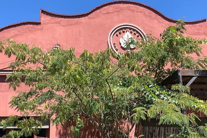 Visit 2 Wineries With Lunch and Transport Included. - Pickup Information