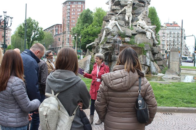 Walking Tour in Small Groups in English - Tour Logistics