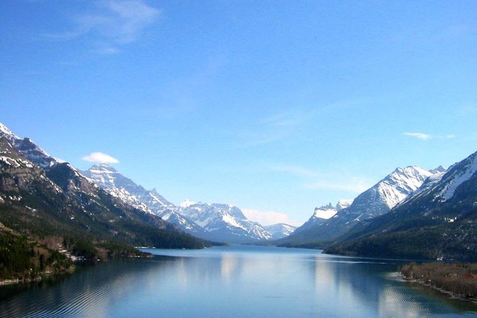 Waterton Lakes National Park 1-Day Tour From Calgary - Customer Experience and Feedback