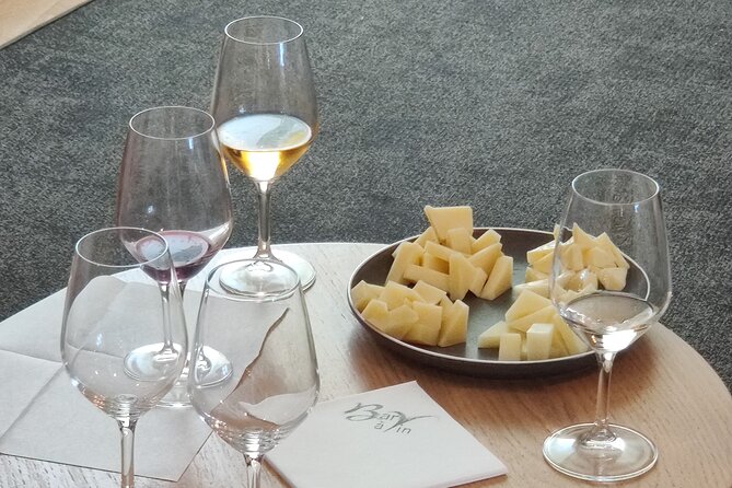 Wine Masterclass & Cheese Tasting Workshop in Bordeaux - Meeting and Accessibility
