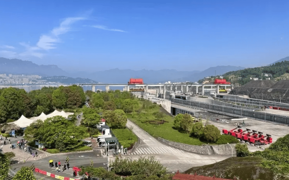 Yichang Higlights Tour Three Gorge Dam& Chexi Day Tour - Transportation and Inclusions