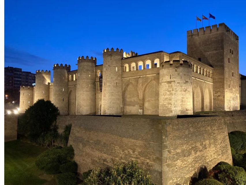 Zaragoza: Guided Tour of the Aljafería Palace in Spanish - Experience Highlights