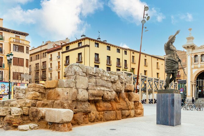 Zaragoza Scavenger Hunt and Sights Self-Guided Tour - Solving Riddles and Clues
