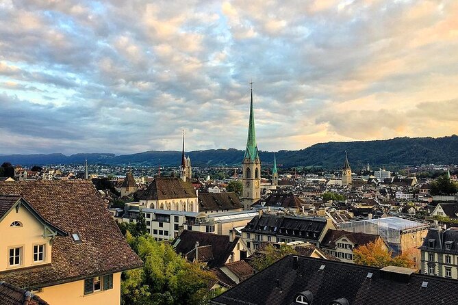 Zurich Small-Group Guided Walking Tour Including Lake Cruise - Meeting and End Points