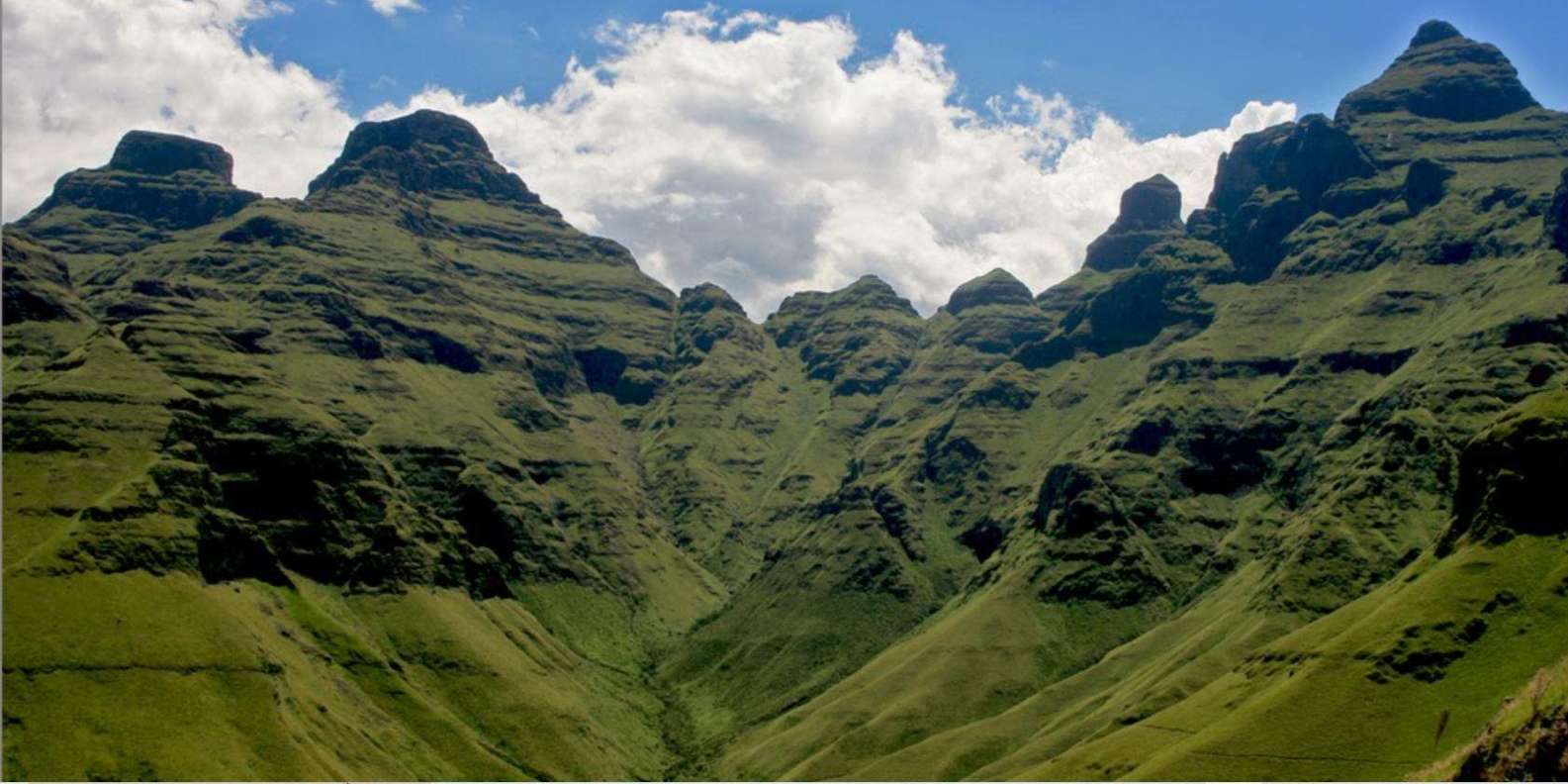 1/2 Day Drakensberg Mountains & Hiking Tour From Durban - Drakensberg Mountains Highlights