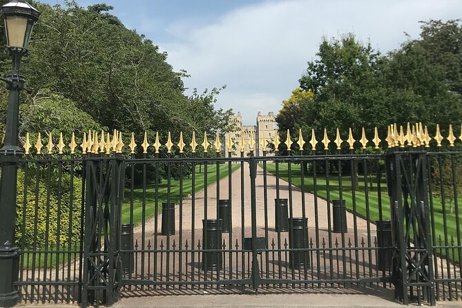 1,000 Years of Royal History From Windsor to Eton: a Self-Guided Audio Tour - Eton College: Elite Education