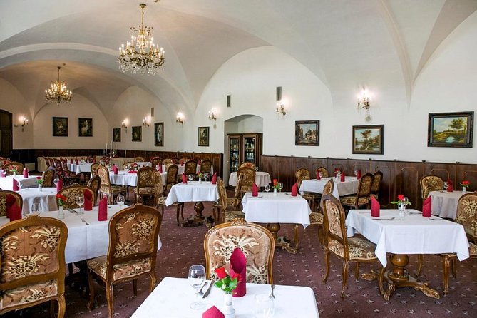 2-Day Hluboka and Cesky Krumlov Tour From Prague - Reviews and Experiences